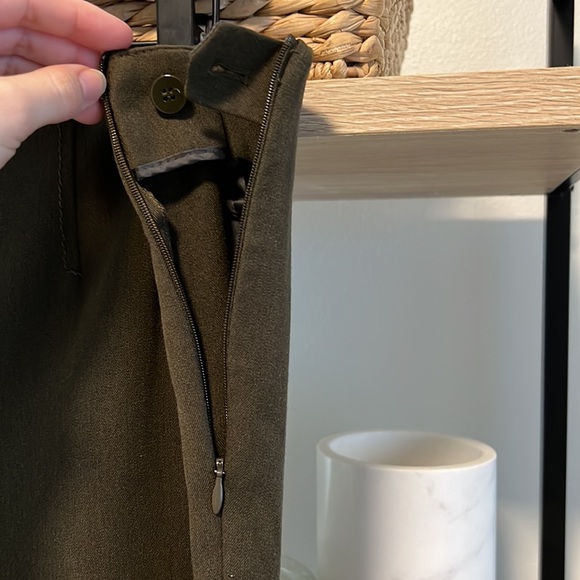Talbots Mid-Rise Olive Dress Pant Trouser, 8 - Picture 6 of 8